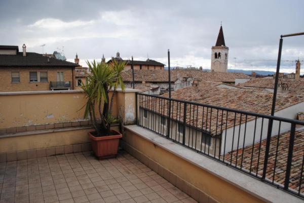 Hotel La Torretta Foligno Exterior foto